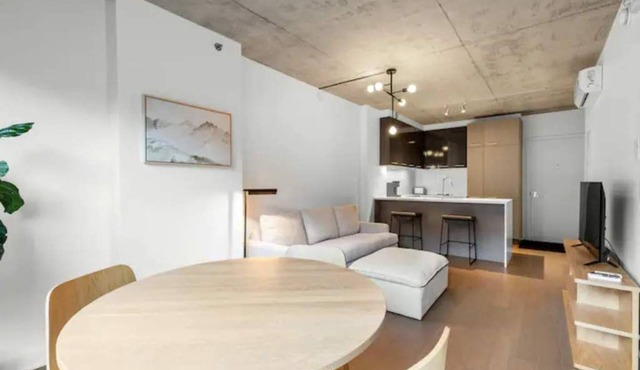 Beautiful Condo in Griffintown