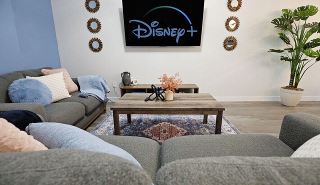 Beautiful Home With 4 King Beds|Airport|Disney+