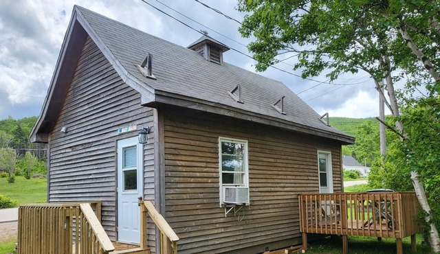 Beautiful Rustic Cabin 5 min to Beach!!