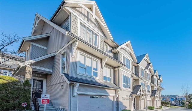 Beautiful Townhouse in Downtown Coquitlam