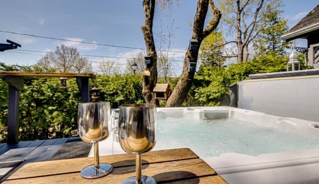 Bed and Breakfast: Elegant family suite Spa on shared terrace
