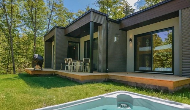 Bel Air Tremblant ANDORRA FAMILLE: 1 KING, 2 LITS SUPERPOSÉS, JACUZZI