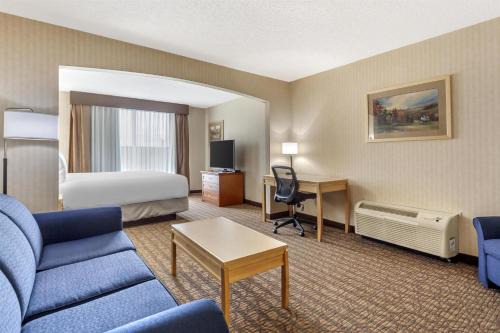 Best Western Cold Lake Inn