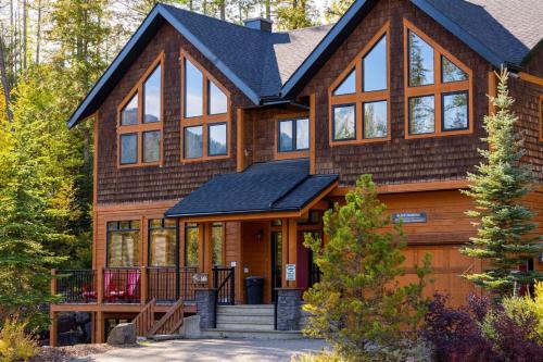 Black Diamond Chalet by Fernie Central Reservations