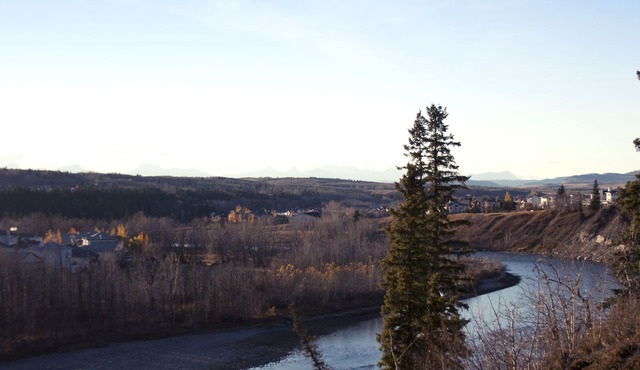 Bow River Inn