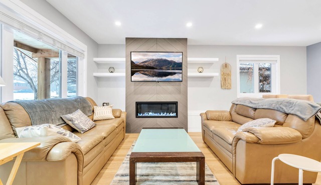 Brand New Comfy Inner City Oasis