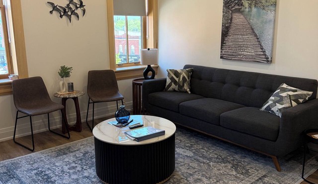 Brand New! Downtown Stratford - The Blowes Inn 3C: 2 Bedrooms!