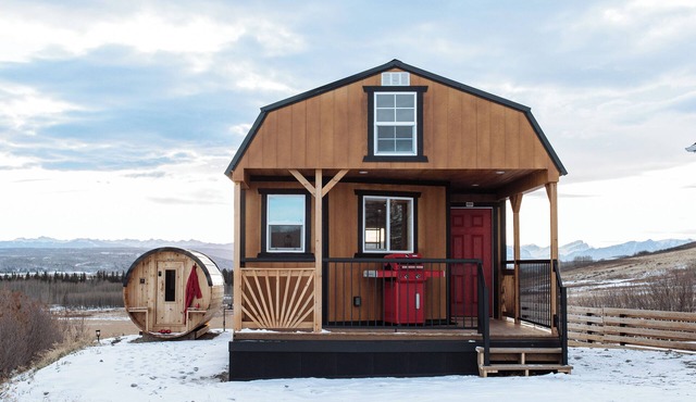 Brand New Quiet Country Cabin