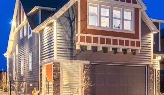Bright, spacious family home with great a outdoor space overlooking green space.