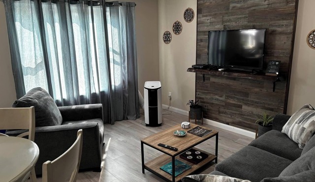 By the Beach - Unit B Beautiful Beachside Retreat