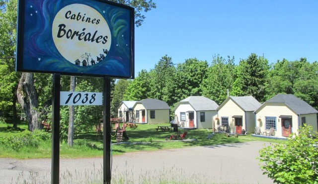 Cabines Boréales et Maison de chambres