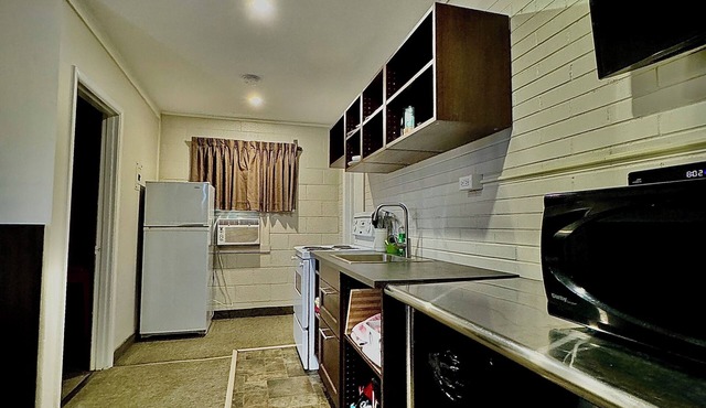 Caravel Motel