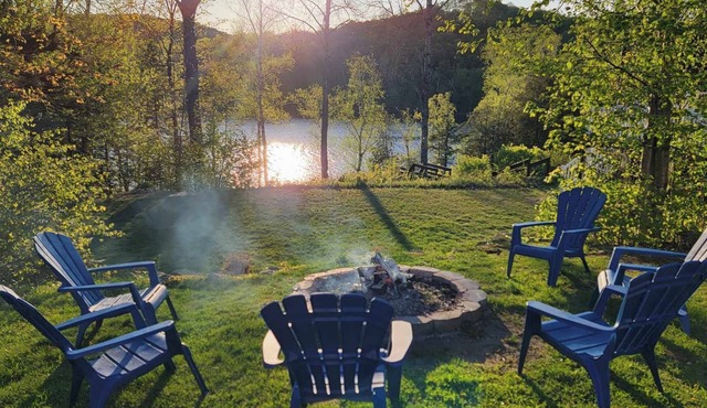 Casa Carpe - Lakefront property w/fireplace & spa