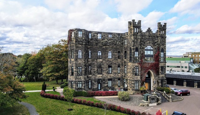 Castle Manor Unit 303 - More units available