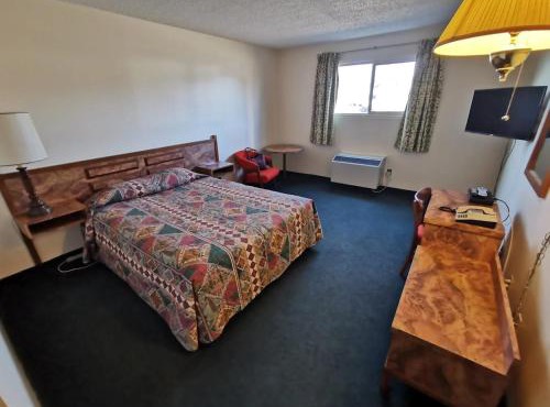 Cataline Motor Inn