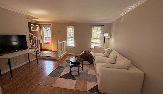 Central Chesapeake Stay Near Mall, Trails & parks