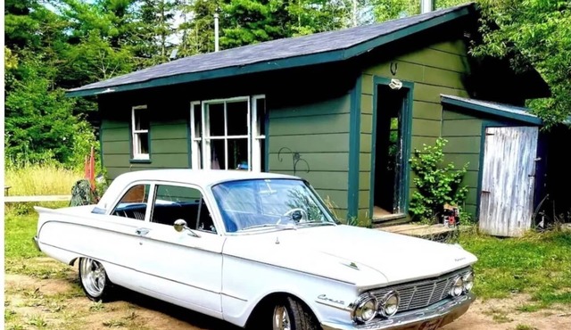 Centrally located private camp with fire-pit (pet friendly)