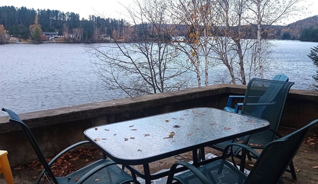 Chalet à Louer à Saint-zénon, Dans Lanaudière, Bord du lac