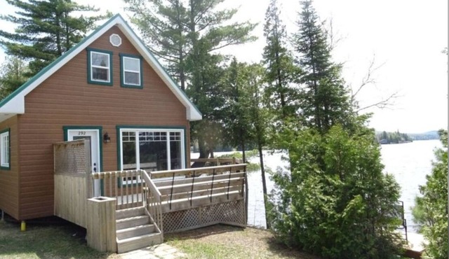 Chalet à Louer au Bord de L'eau - Lac du Huit