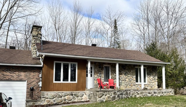 Chalet à Quelques Minutes du Centre-ville de Magog