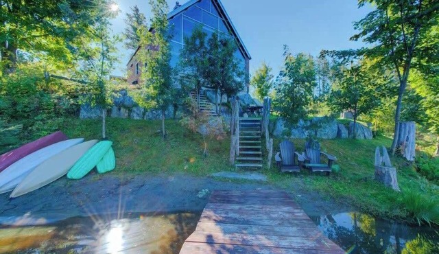 Chalet Ancestral - Old-World Charm by Lake