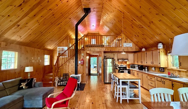 Chalet Chaleureux - Lac Lovering