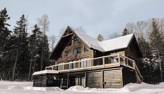 Chalet Peah - Log Cabin in the Heart of Charlevoix