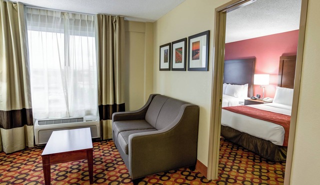 Charlotte Suites