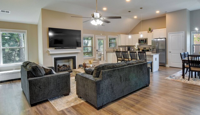 Charming Pendleton Retreat ~ 5 Mi to Clemson! in Pendleton