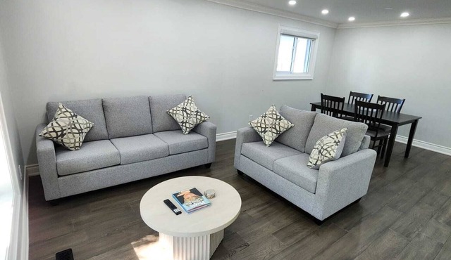 Charming Port Union Oasis | Near Waterfront, Best Food, Easy Commute Downtown
