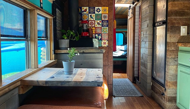 Charming Tiny Home/school bus conversion in marvelous Cortez with WiFi