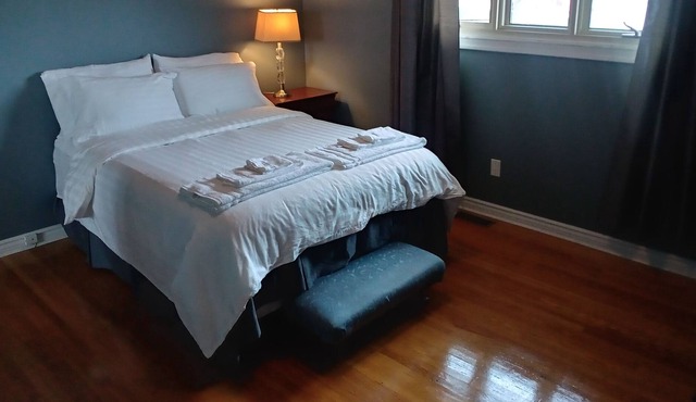 Cheerful 3 bedrooms Bungalow with kitchen & inground swim pool