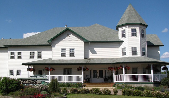 Chez Dube Country Inn