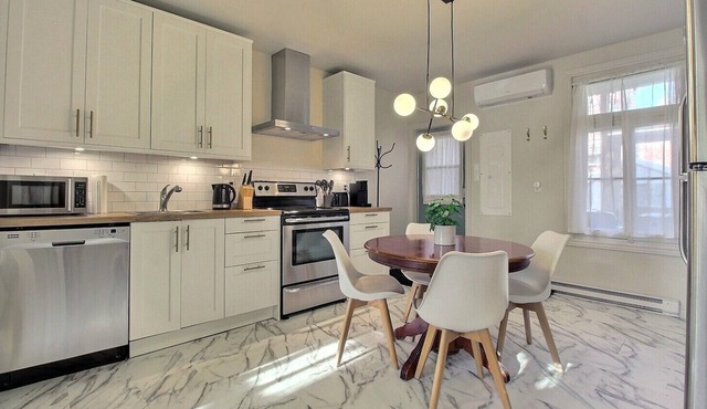 Chic renovated apartment with parking
