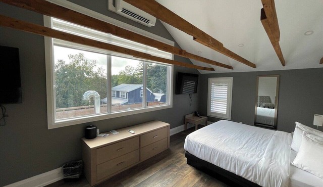 Coastal Suites in Grand Bend