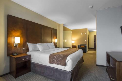 Comfort Suites