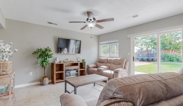 Comfortable 3-bedroom home with spacious backyard