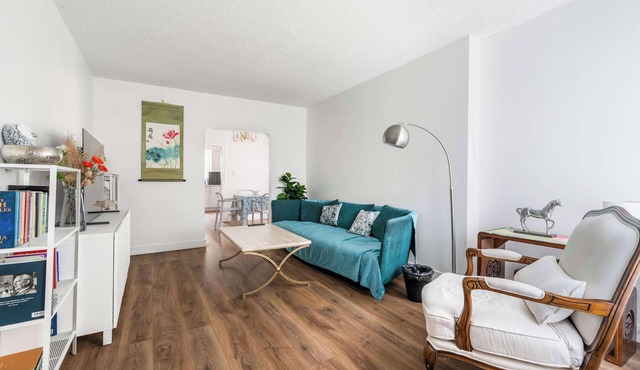 Comfortable 5B2B Family Home in Vancouver