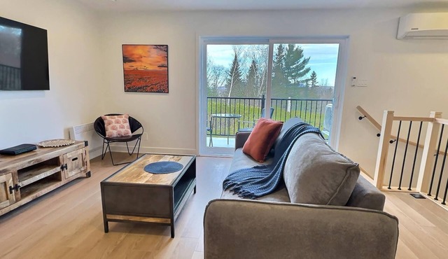 Condo Avec vue à Quelques pas des Pistes