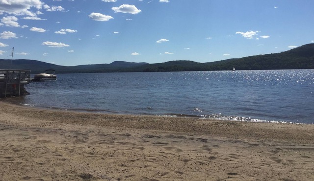 Condo Lake Archambault 320