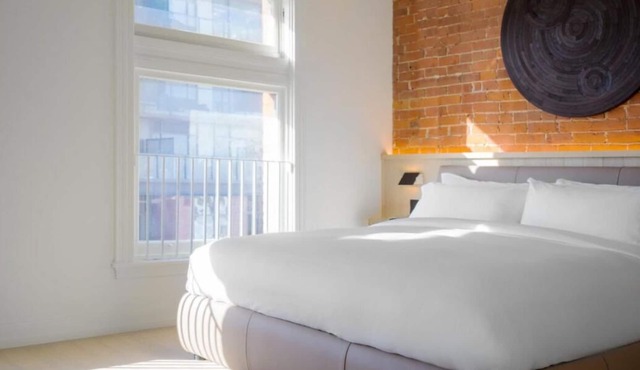 Convenient Stay, Superb Location, Boutique Property Near Coca Cola Coliseum