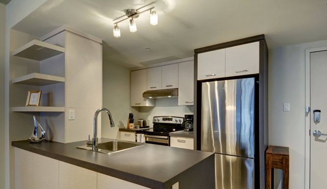 Corporate Stays | La Garde | Modern 1BR