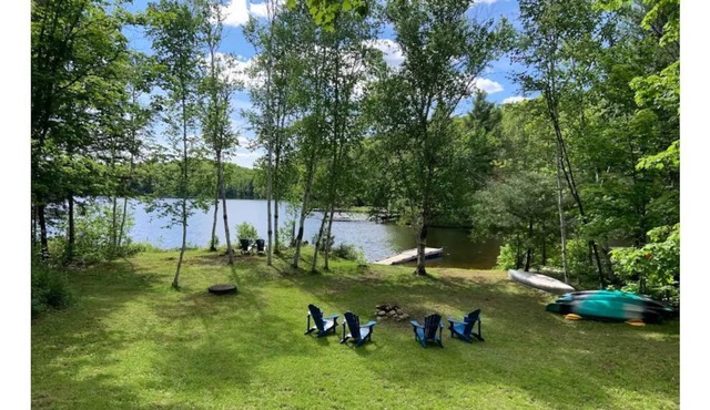 Cottage / Lake House in Dorset| Raven Shores