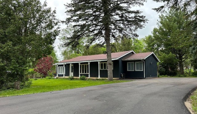 Cottage Style Bungalow Home in King City