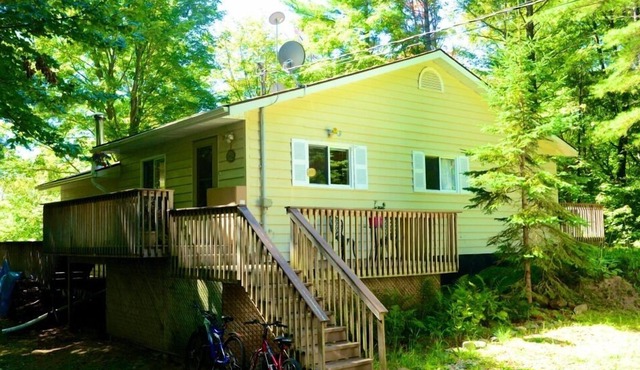 Country Getaway on Muskoka River, Bracebridge 31 + Rental