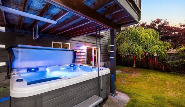 Country style vacation home suite-REC- GYM AND HOTTUB INCLUDED-PET FRIENDLY