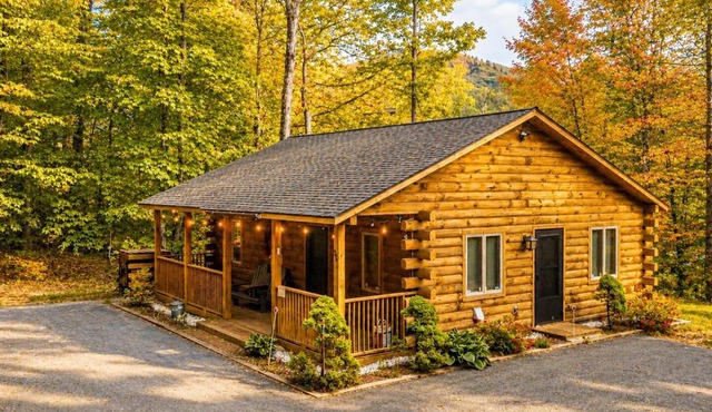 Couples Getaway Log Cabin in the White Mountains