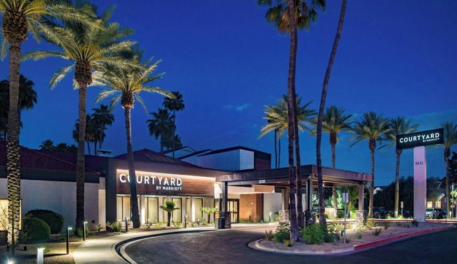 Courtyard Phoenix North by Marriott