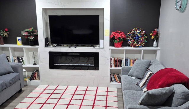 Cozy 2-bedroom bsmt suite w/private entrance