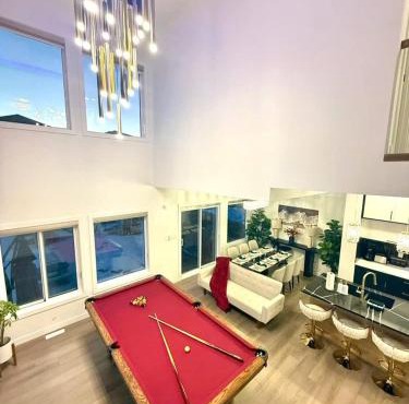 Cozy 3BR with Game room & Pool Table - Near Windermere
